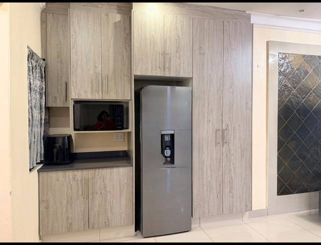 2 BEDROOM PROPERTY TO RENT IN RESERVOIR HILLS